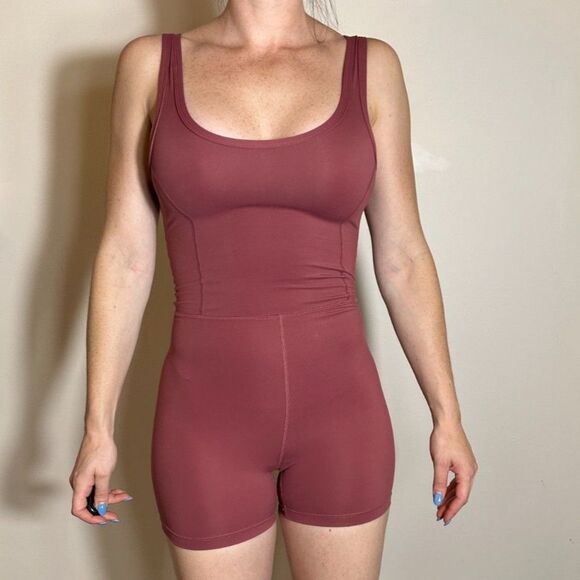 SET ACTIVE Sportbody Maroon Activewear Shortysuit Size Small - Picture 3 of 5